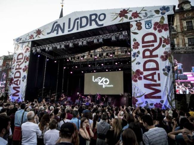 Concierto 'Rebobinando Tus Números 1' de LOS40 en la madrileña Plaza Mayor en San Isidro 2019.