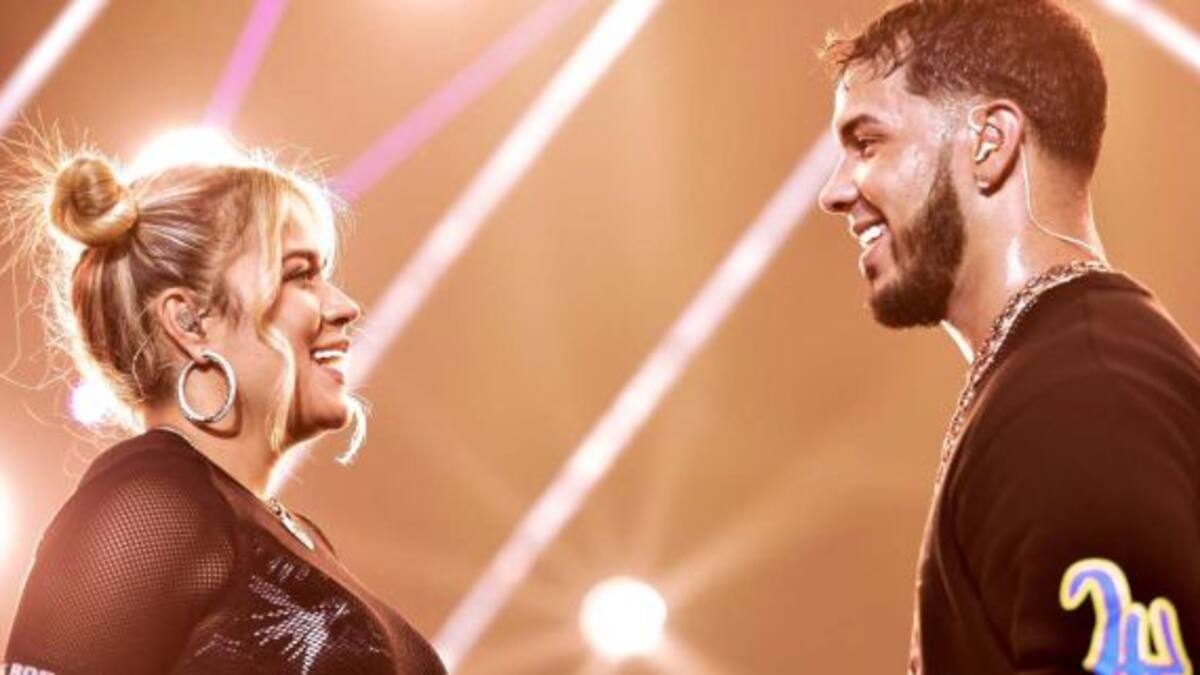 Karol G y Anuel AA usan la misma remera y generan rumores de reconciliación