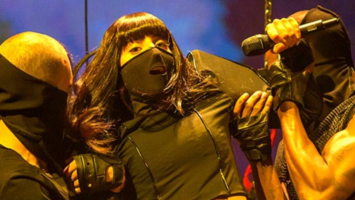 Lady Gaga estrenó las nuevas canciones de ARTPOP en el iTunes Festival 2013