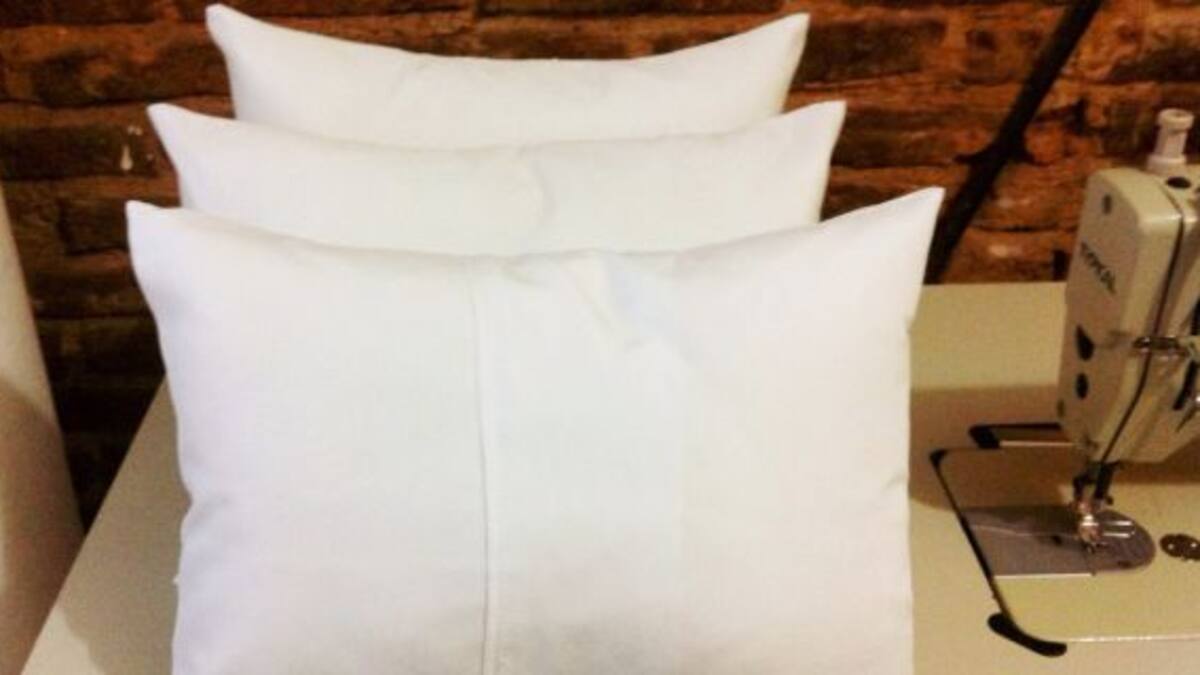 Compró almohadones por internet y recibió algo que no esperaba