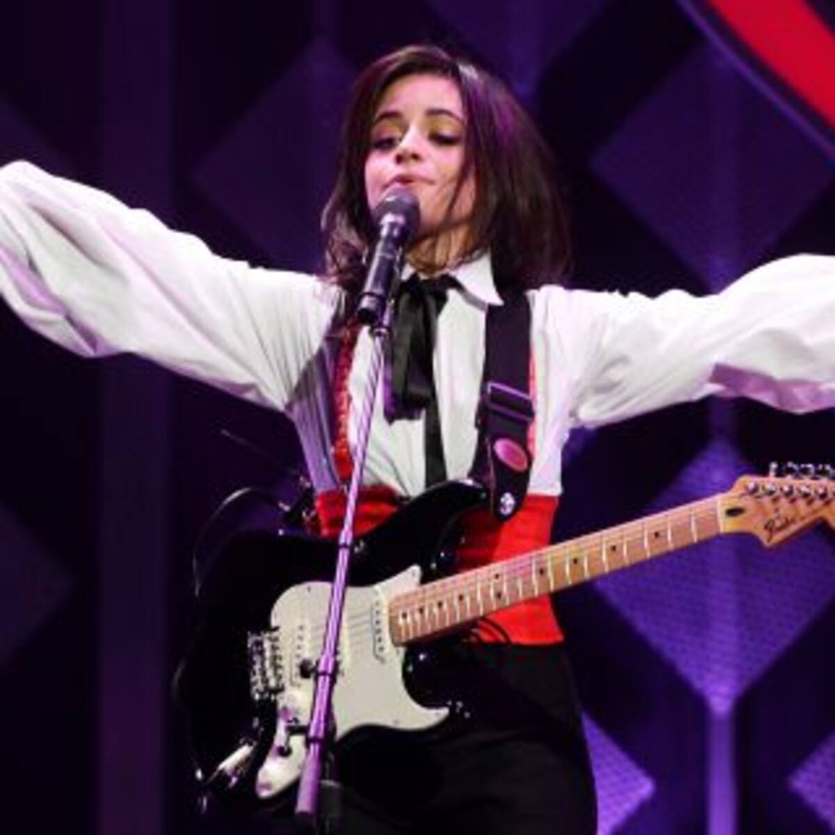 Nick Jonas, muy cerca de Camila Cabello