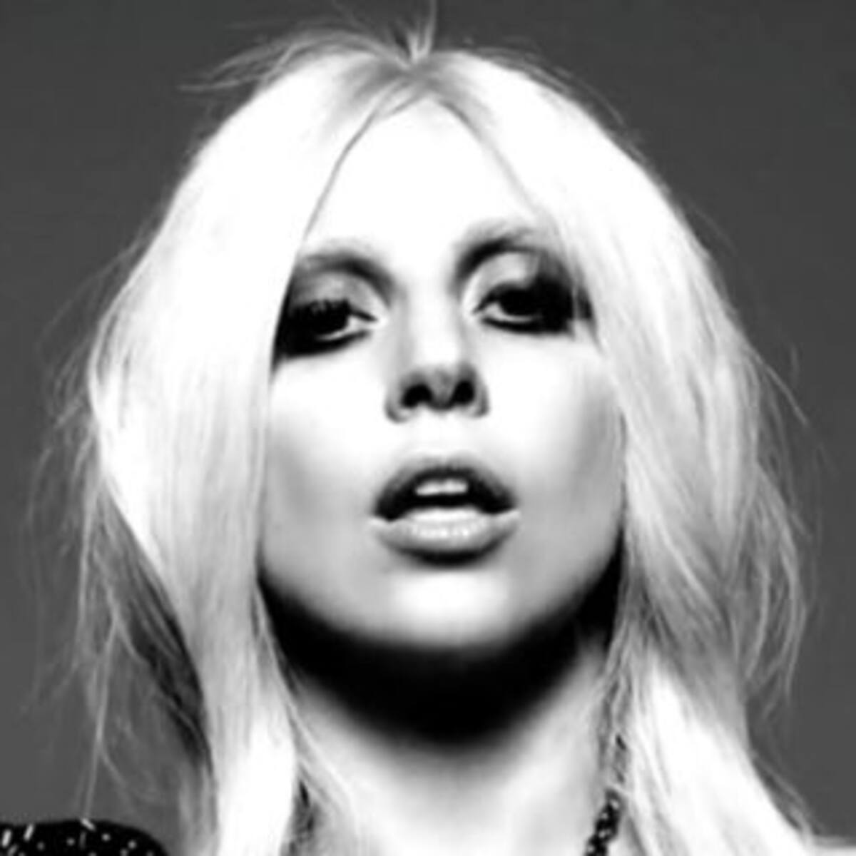 Lady Gaga comienza a revelar detalles sobre su vestido de novia