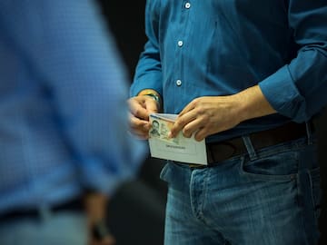 El DNI en el móvil: cuándo y cómo llevar tu identificación en el 'smartphone'