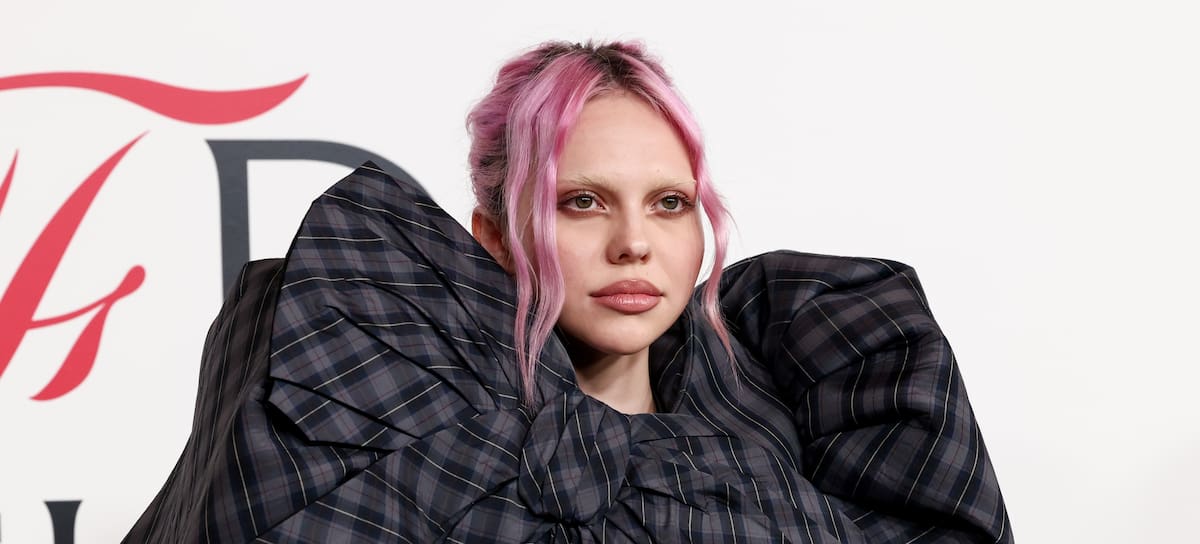 Adéla en los Premios CFDA de Moda 2025, celebrados en el Museo Americano de Historia Natural el 3 de noviembre de 2025 en Nueva York, Nueva York.