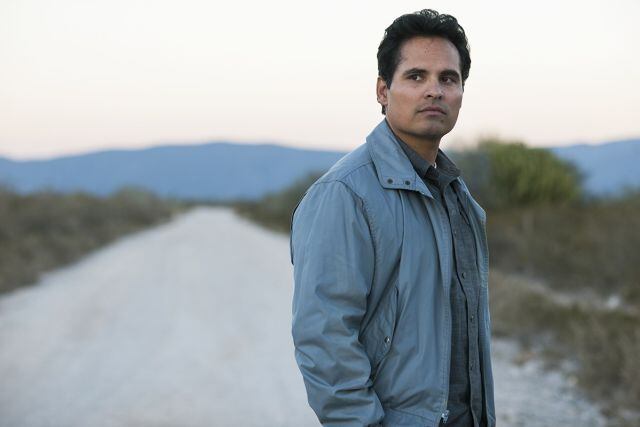 Michael Peña como &quot;Kiki Camarena&quot;, agente encubierto de la DEA en la serie de Netflix &quot;Narcos&quot;