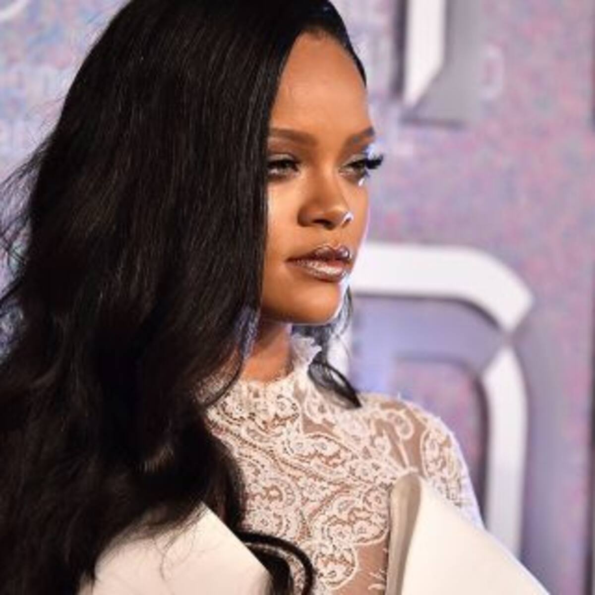 Rihanna publicó una foto sin ropa interior