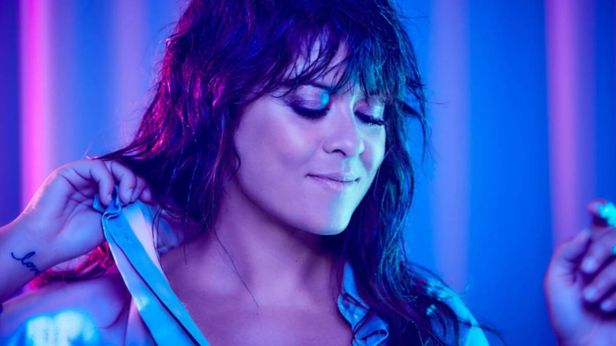 Vanesa Martín se lleva a Pastora Soler y Eva González a su nueva canción: ‘Y yo latiendo’