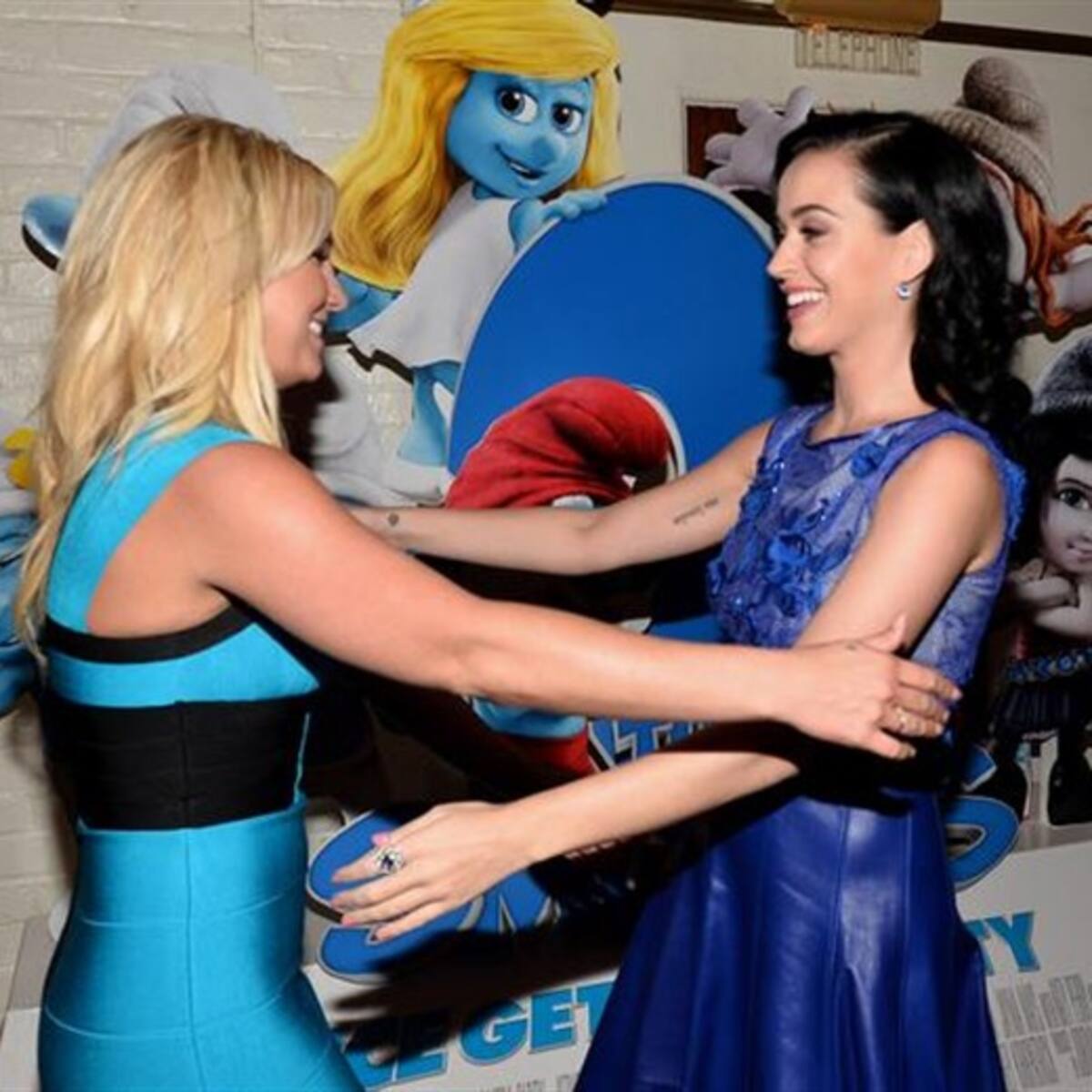 Katy Perry no contuvo la emoción en su encuentro con Britney Spears.