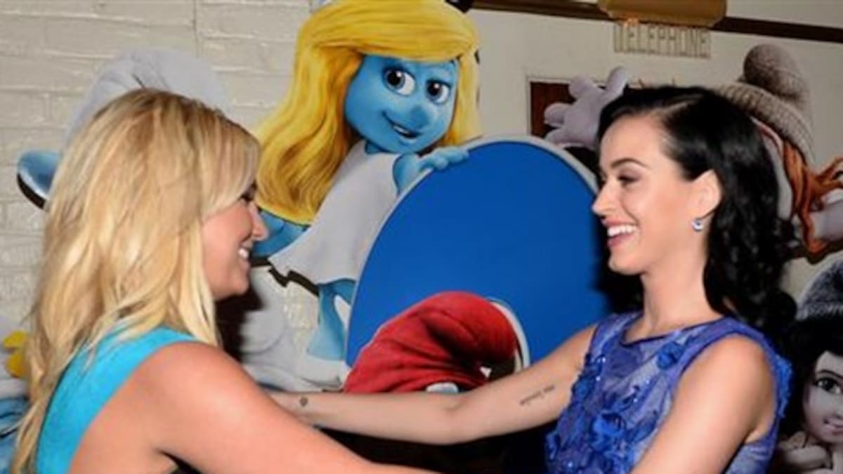 Katy Perry no contuvo la emoción en su encuentro con Britney Spears.