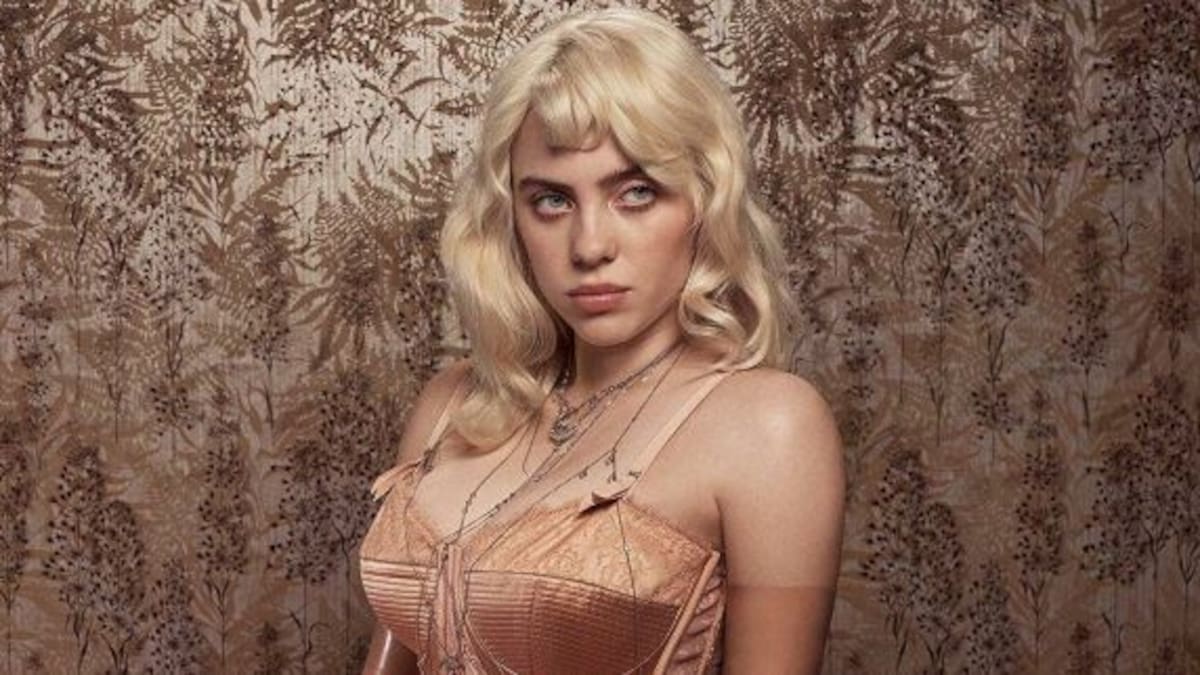 Billie Eilish dejó al descubierto su tatuaje oculto