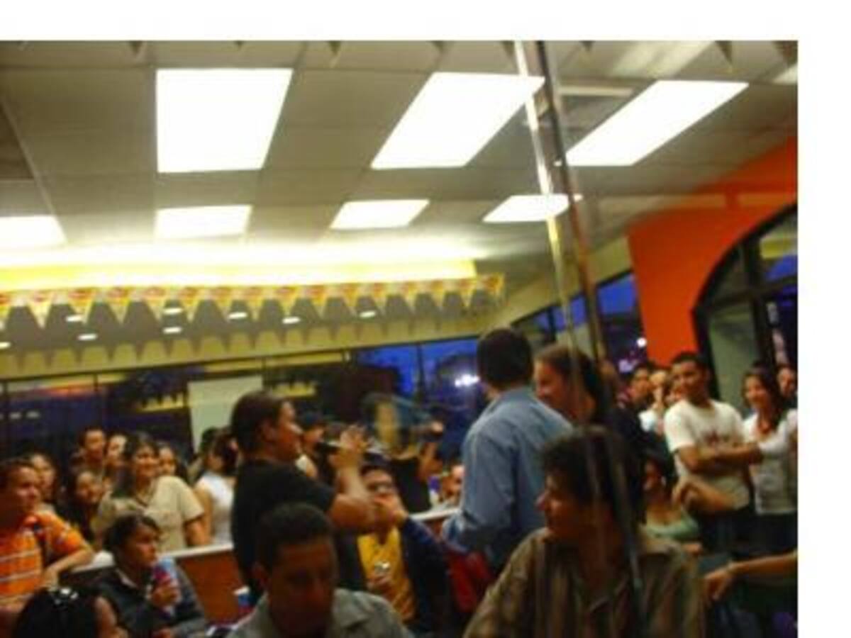 Transmisión Taco Bell, 2 Horas de la Hora sin Nombre