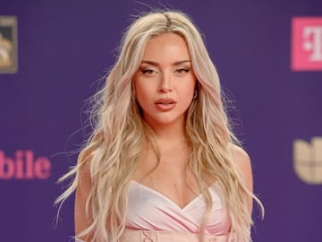 Ana Mena abraza su vena folclórica junto a Pepe y Vizio en 'Por Tu Calle'