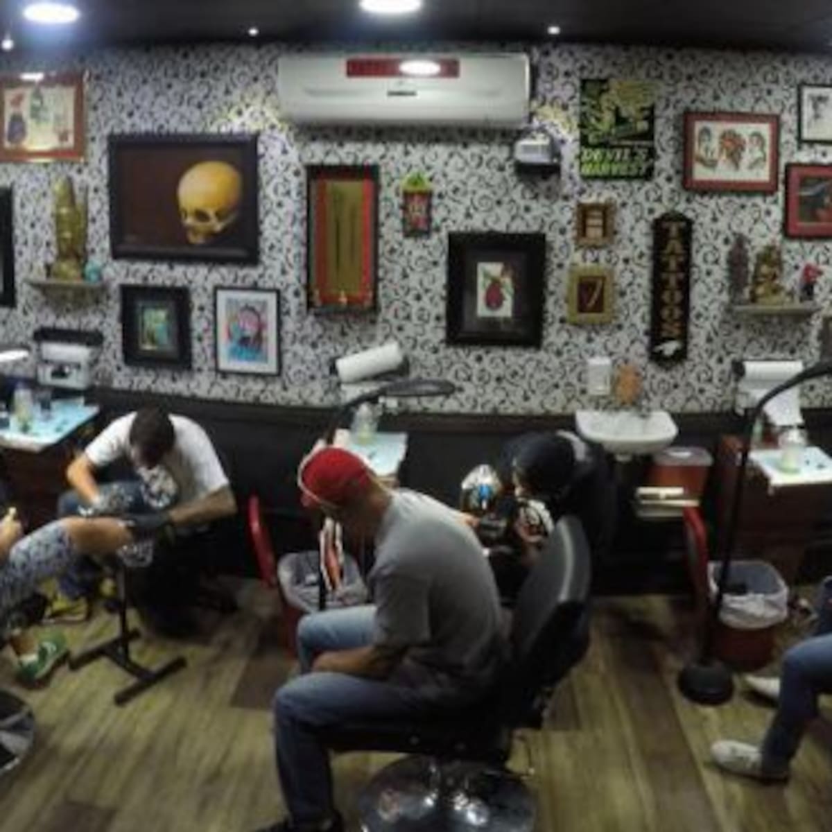Evento de tatuajes recaudará fondos para escolares