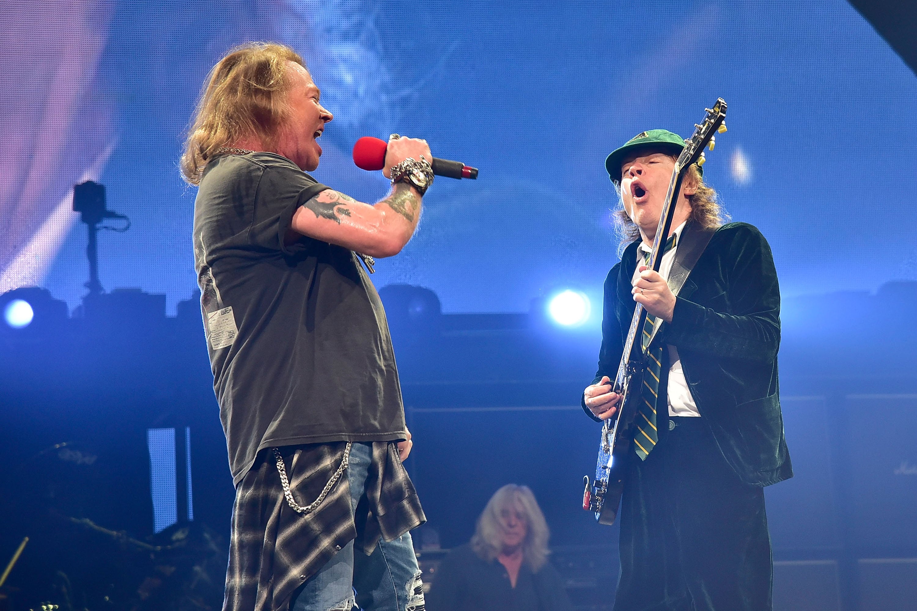 Axl Rose y Angus Young en el Rock Or Bust Tour de 2016