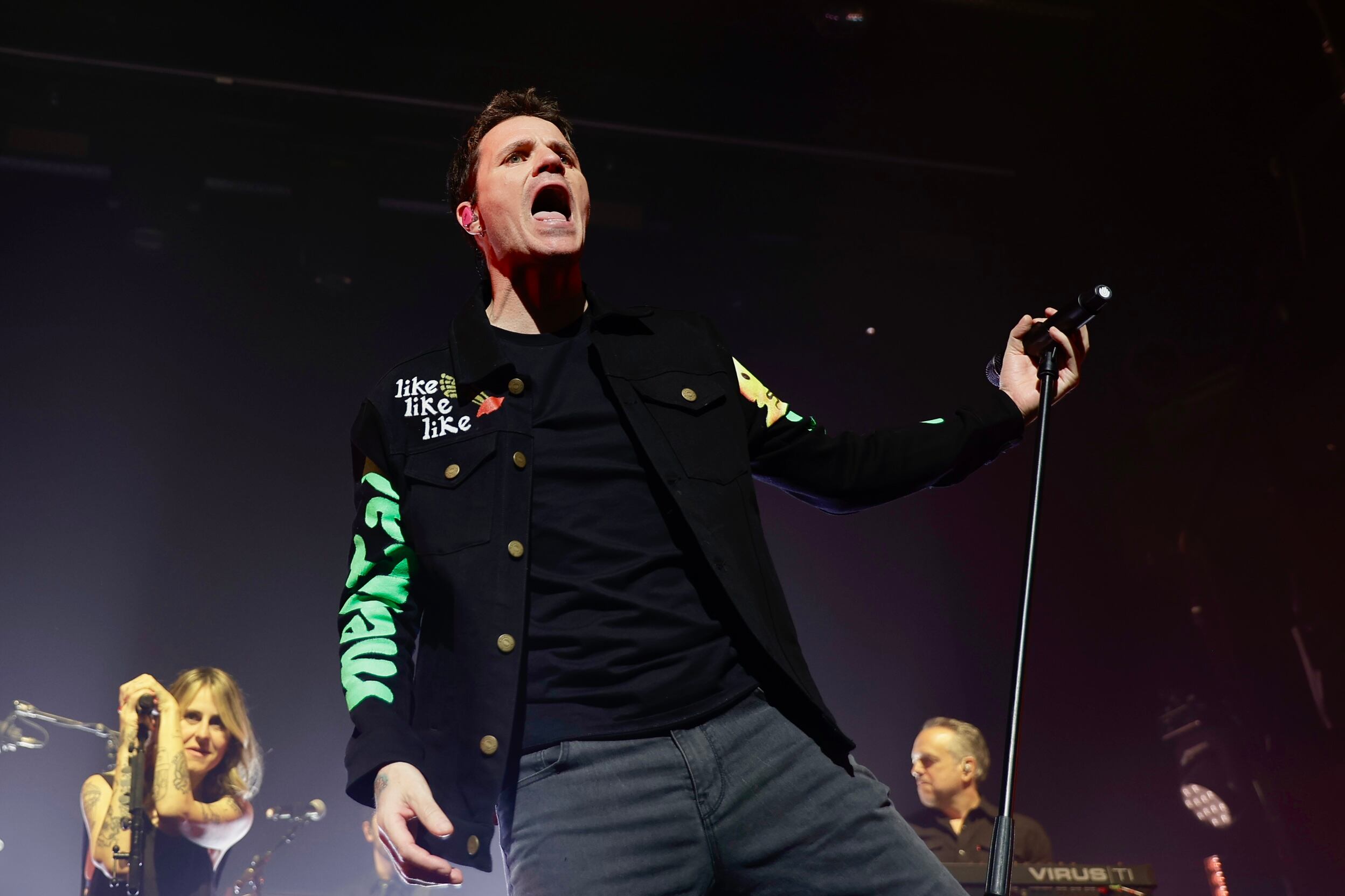 Si algo quiso Dani Martín este 12 de mayo es darlo todo con su público tras dos años y medio alejado de los escenarios... ¡y vaya si lo hizo!