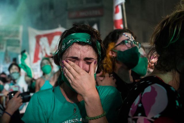 La mujer esta en su semana 12 de gestación, por lo tanto le queda poco tiempo