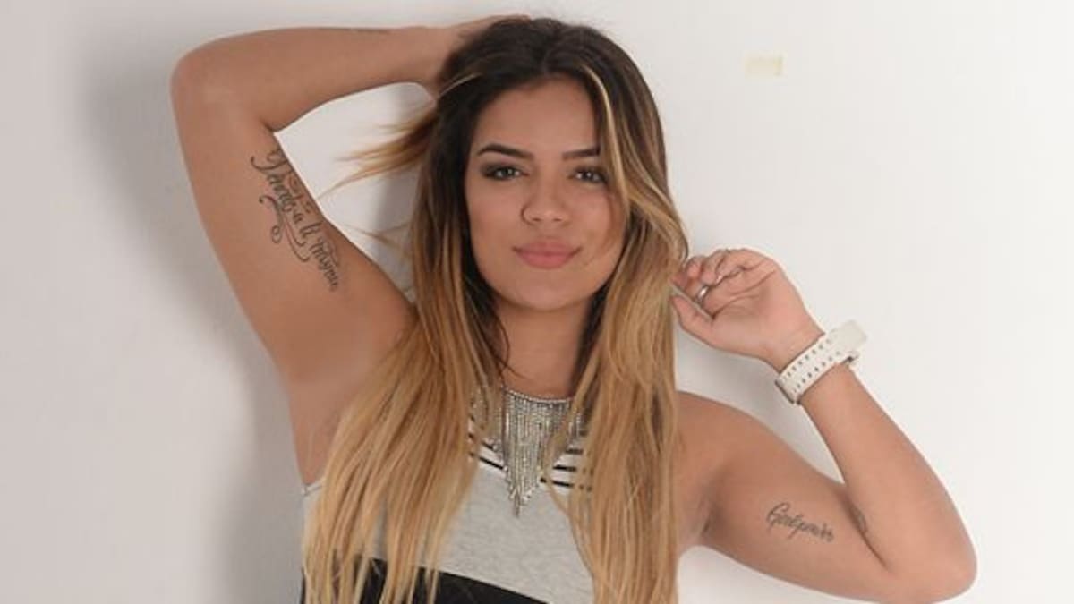 Karol G se tatuó a dos famosas cantantes