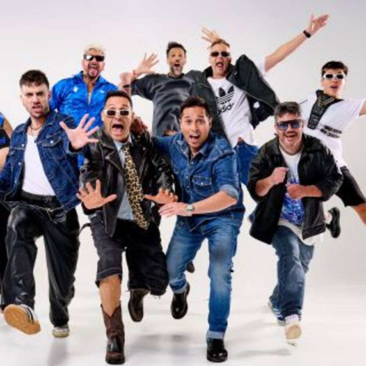 Los Caligaris estrenaron Caligaris Si, su nuevo disco con colaboraciones de lujo y una portada hecha por un fan