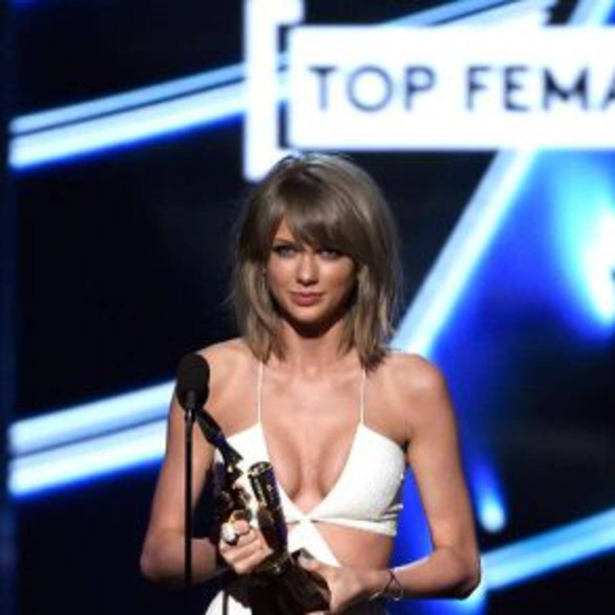 Taylor Swift arrasó los Premios Billboard 2015