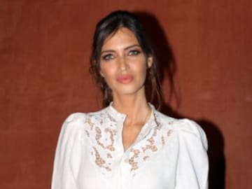 Así es el estreno de Sara Carbonero como protagonista del videoclip de Tu Otra Bonita