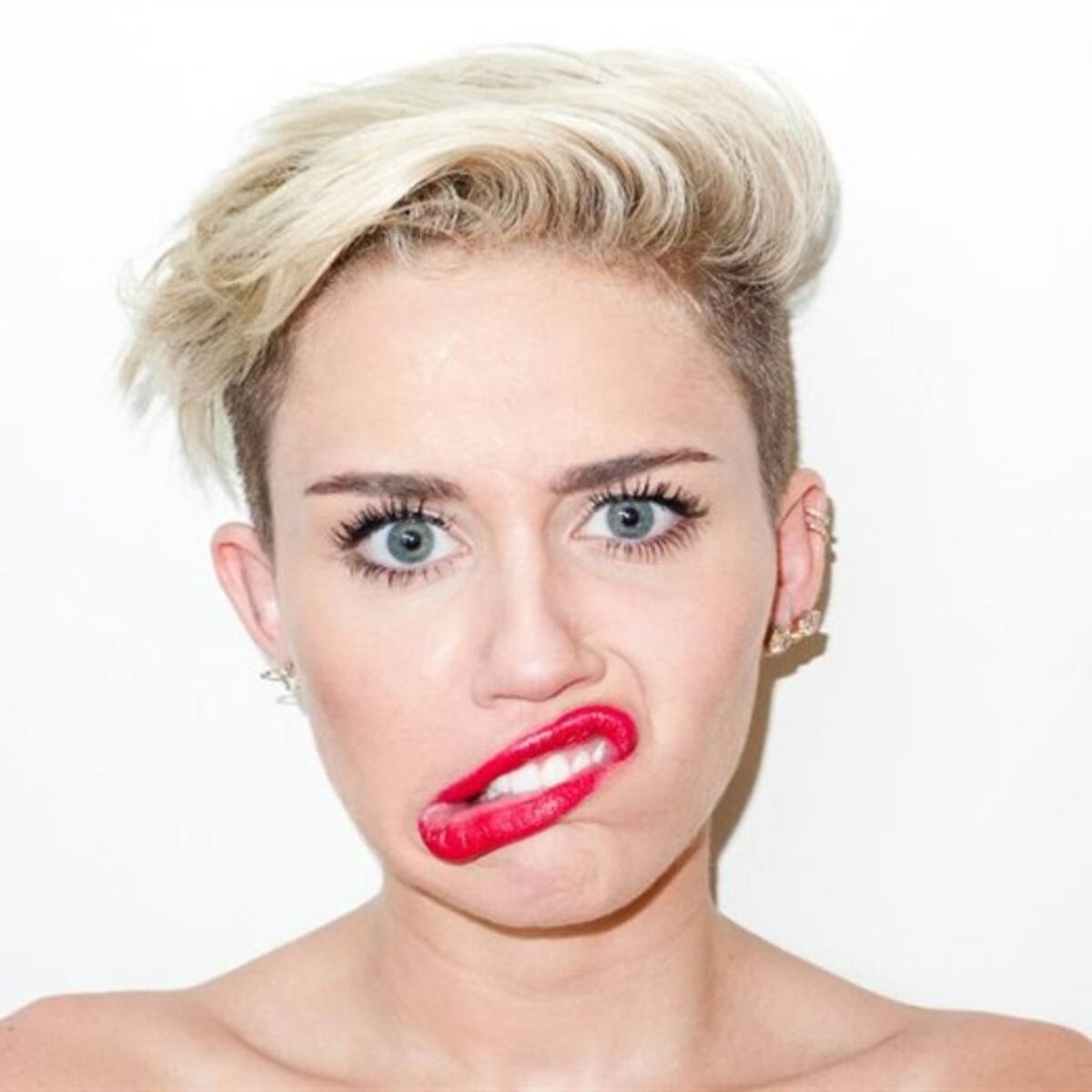 Miley Cyrus planea fiesta sadomasoquista