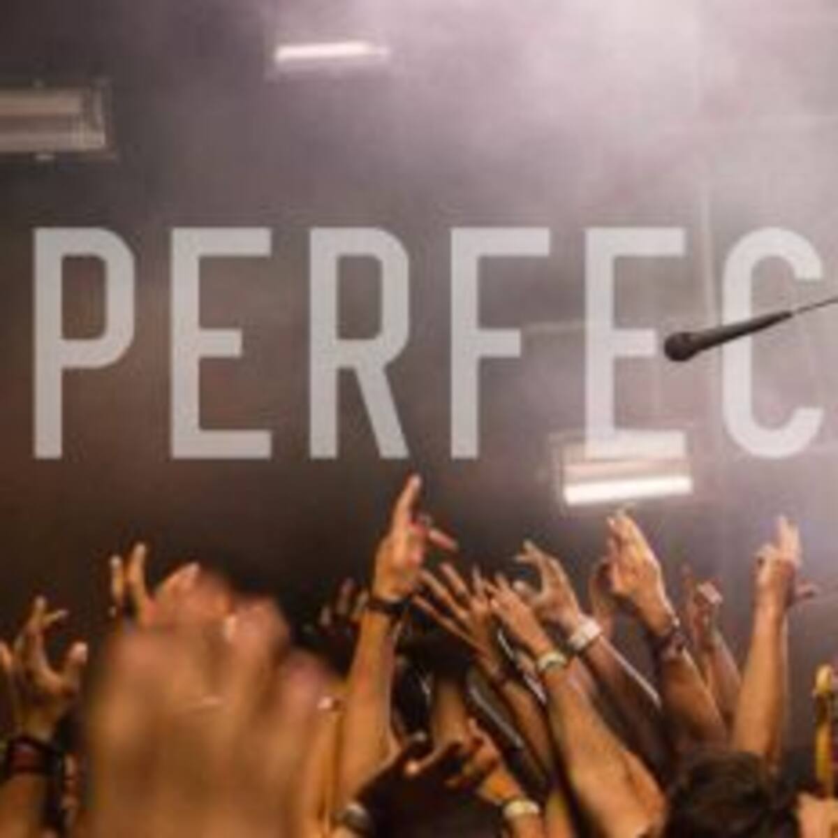 Lady Gaga lanzó el video oficial de Perfect Illusion