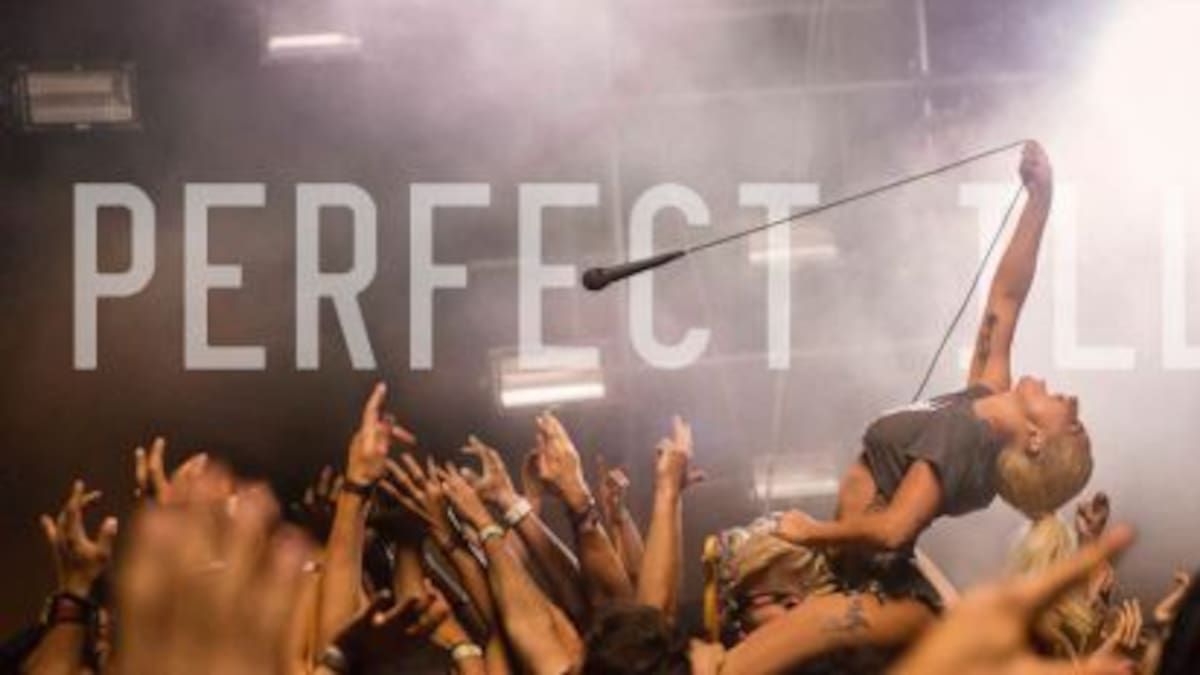 Lady Gaga lanzó el video oficial de Perfect Illusion