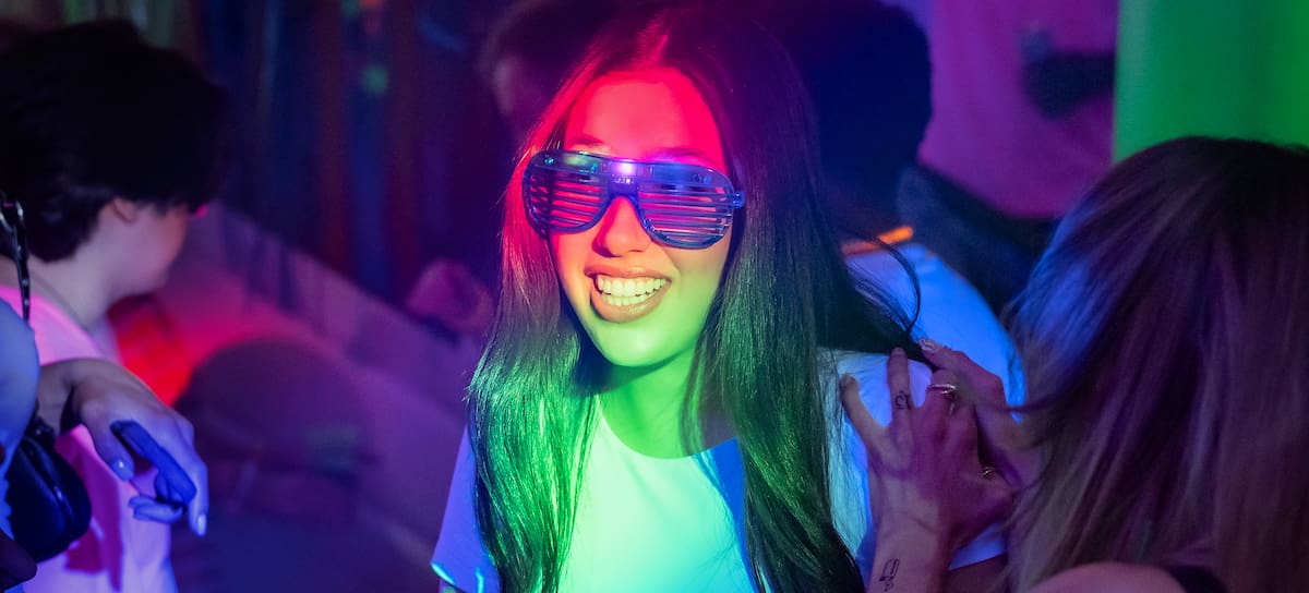 Sadie Sandler, en 'Compañeras de cuarto' de Netflix.