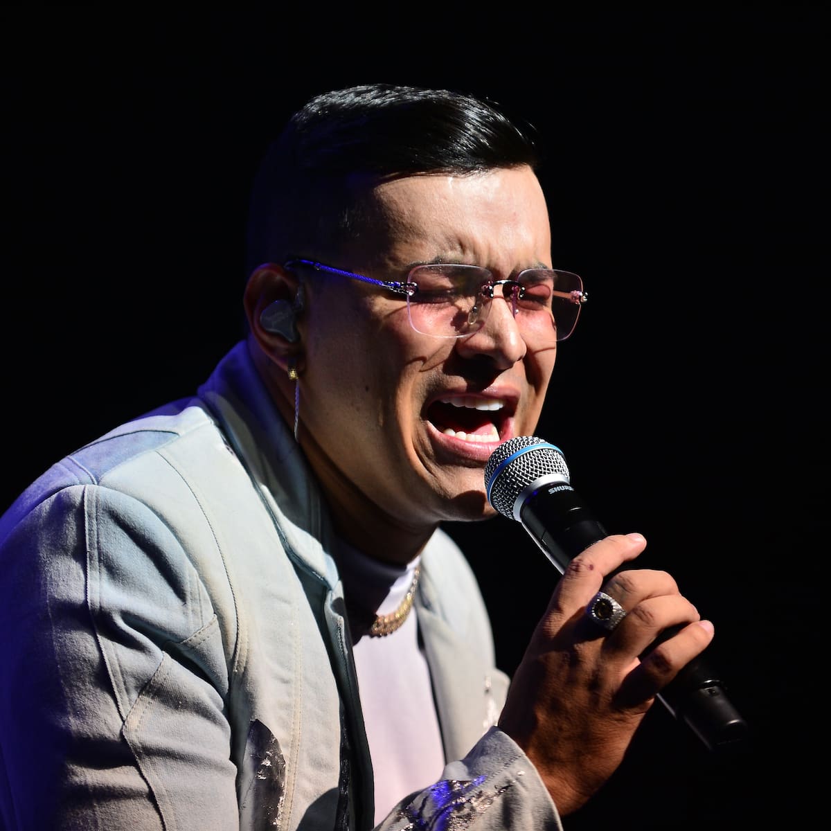 Maluma y Yeison Jiménez colaboran ‘Con el Corazón’ en una nueva y emotiva ranchera