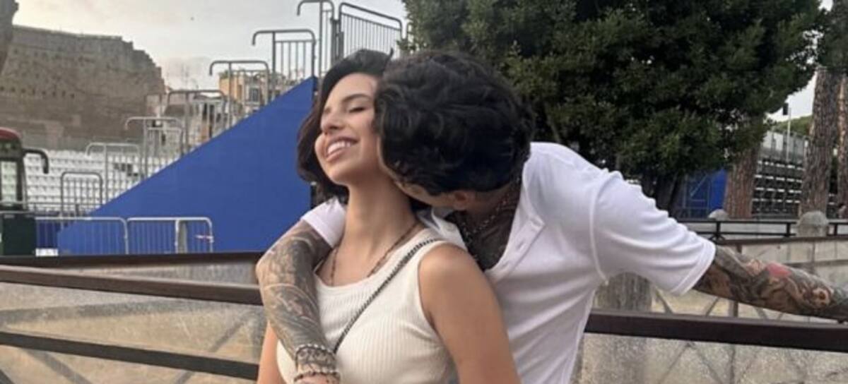 Nodal y Ángela Aguilar realizaron su primera colaboración con el tema "Dime Cómo Quieres".