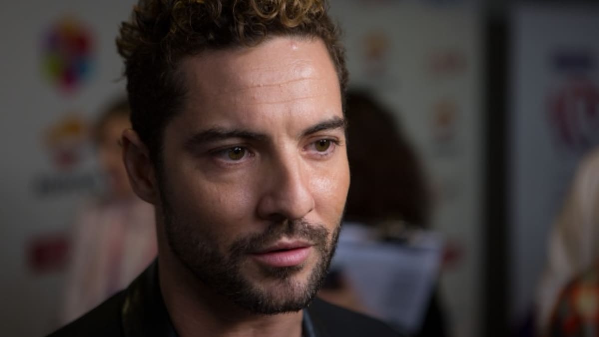 Bisbal con paquetote