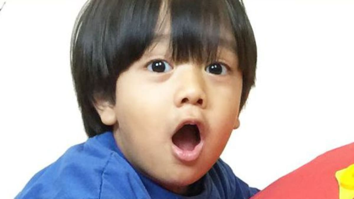 Conocé al famoso youtuber millonario de 6 años