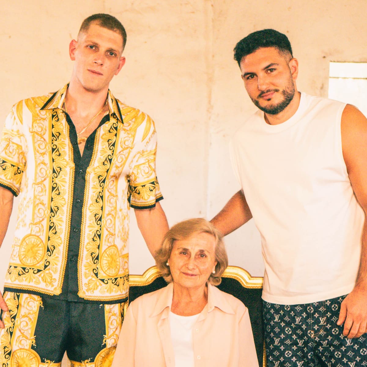 El homenaje de Al Safir y Omar Montes a las abuelas llega en forma de canción