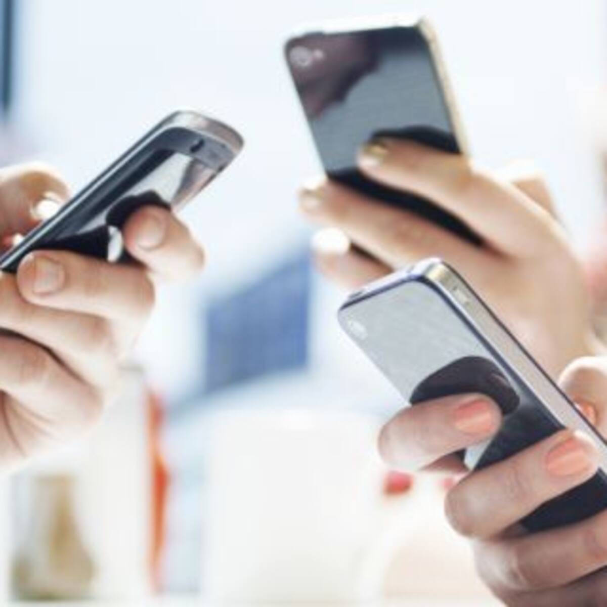 Las apps que te ayudarán a terminar con la obsesión por el celular