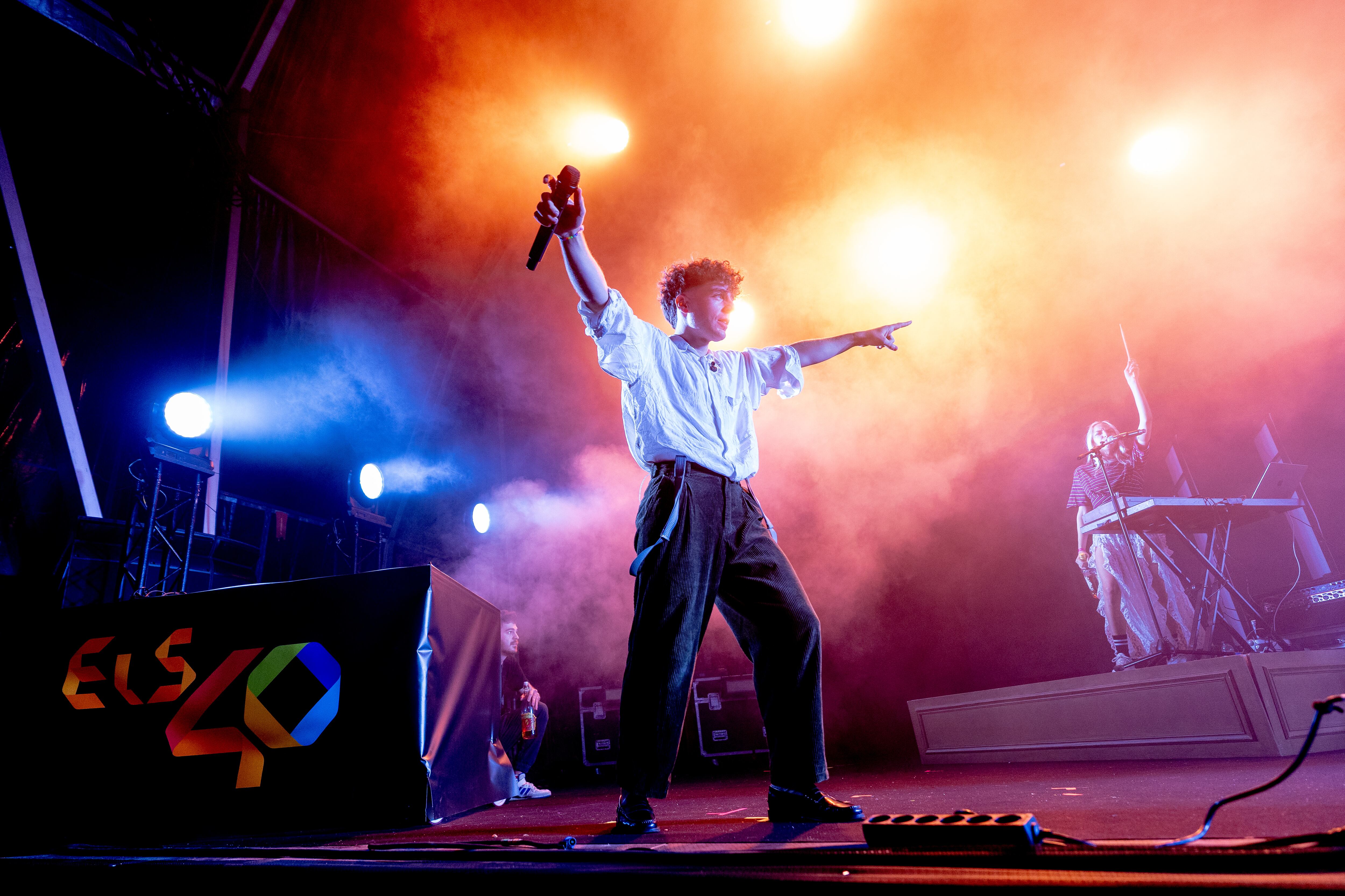 El barceloní va portar-nos l&#039;essència de La Criolla amb el seu directe a ELS40 Pop La Mercè 2025. Platja del Bogatell de Barcelona.