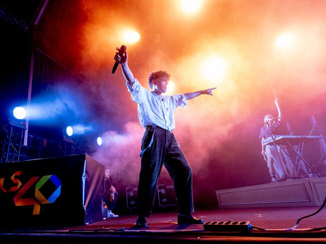 El barceloní va portar-nos l'essència de La Criolla amb el seu directe a ELS40 Pop La Mercè 2025. Platja del Bogatell de Barcelona.