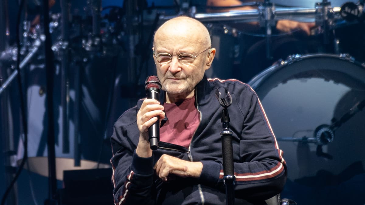 Phil Collins recuerda la primera vez que vio actuar a Taylor Swift antes de convertirse en una estrella: "Me dejó completamente impresionado"
