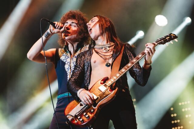 Josh Kiszka y Jake Kiszka de Greta Van Fleet, revisitando el rock en 2019.