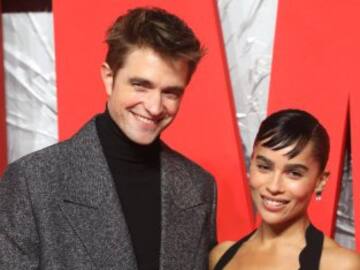 Robert Pattinson y Zoë Kravitz se parten de risa en ‘El Hormiguero’ viendo su transformación en otros actores