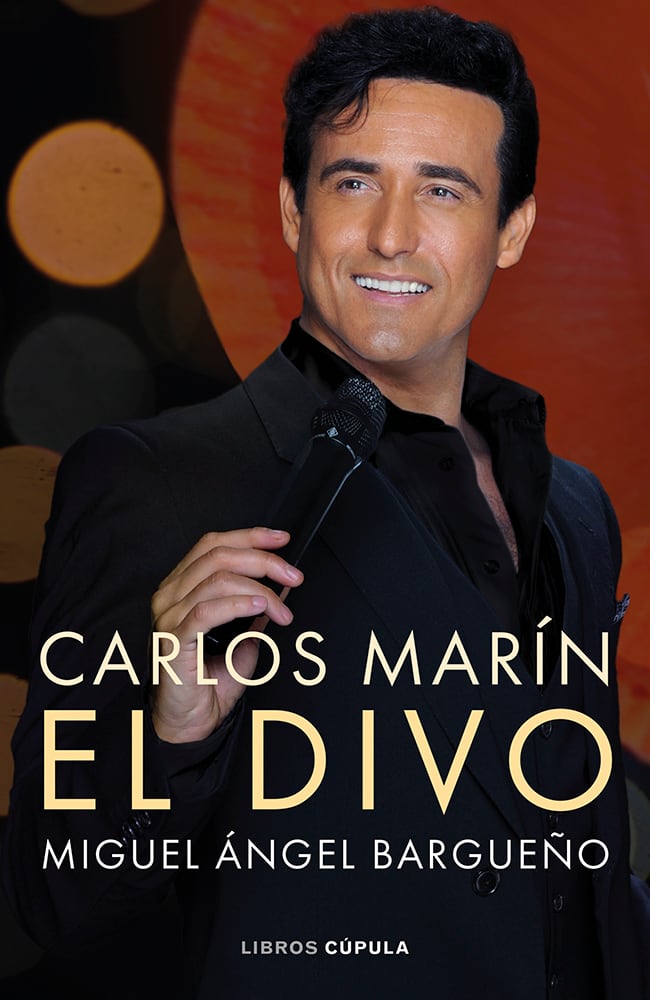Carlos Marín ya tiene su biografía.