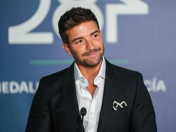 Pablo Alborán recibe la medalla de Andalucía y estrena en directo su nuevo sencillo ‘Me Quedo’