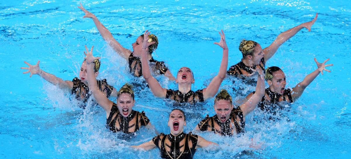 Equipo español de natación sincronizada en los Juegos Olímpicos de París 2024.