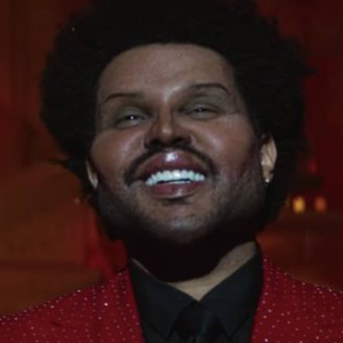 ¿Qué le pasó? The Weeknd cambió su rostro para el video de "Save Your Tears"