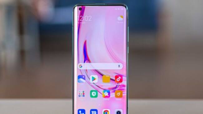 El Xiaomi Mi 11 Pro pegará un subidón en su pantalla.