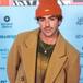 Marta Riesco incomoda a Álvaro de Luna con sus preguntas musicales en la alfombra roja de LOS40 Music Awards