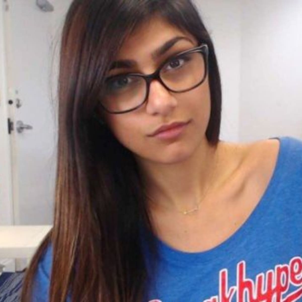 Mia Khalifa revela que sufre de esta enfermedad