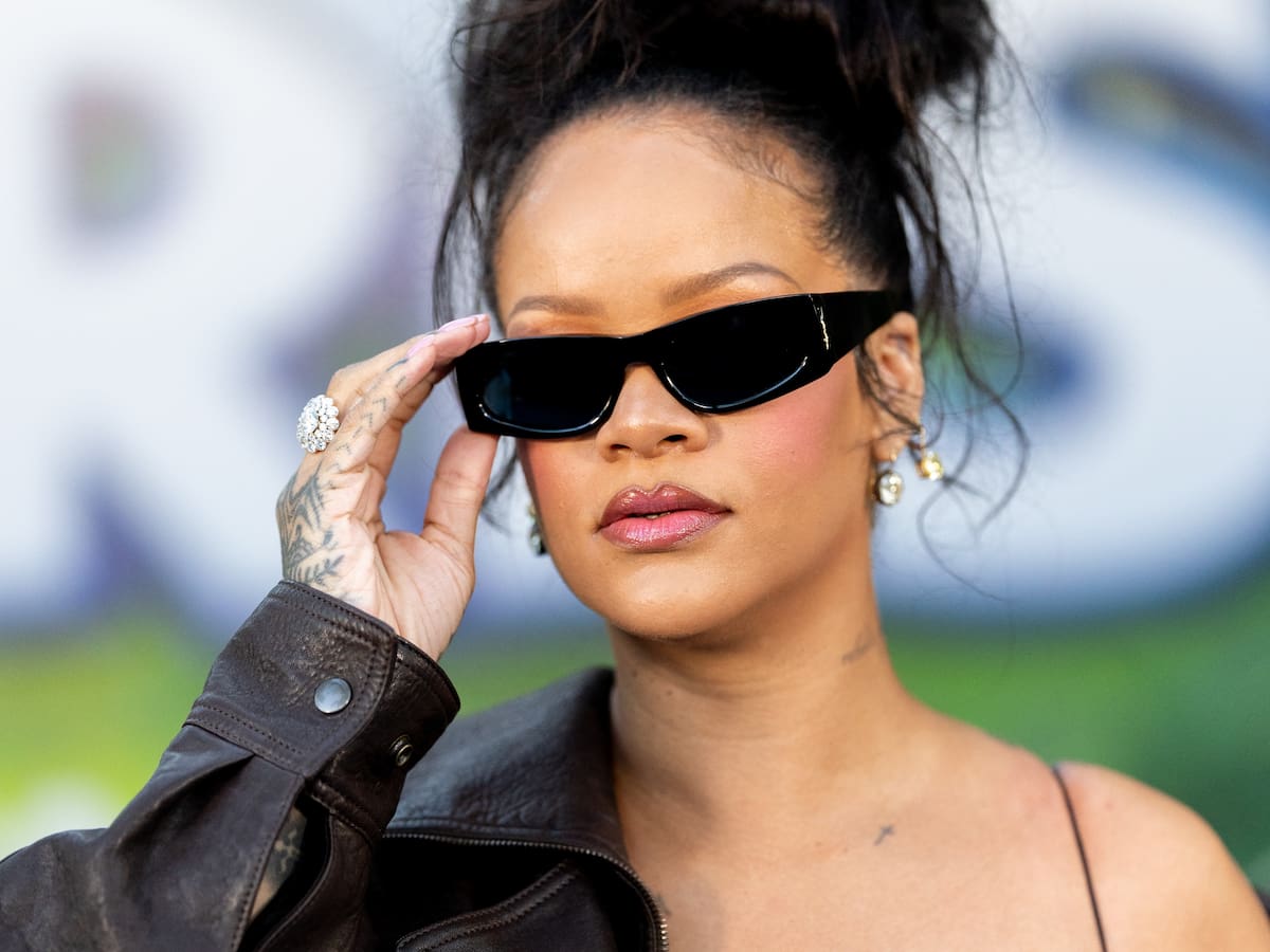 Rihanna se libra de la batalla legal por los derechos de su canción para 'Los pitufos'