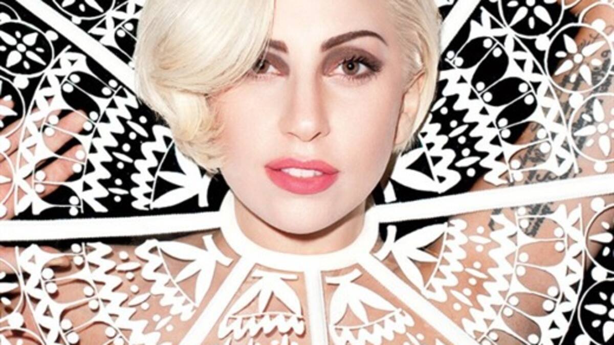 ¿Manipula Lady Gaga las emociones de sus fans?