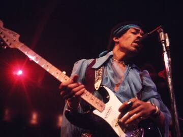 El último concierto de Jimi Hendrix en Seattle: De mal humor y ante un pastel gigante de barro