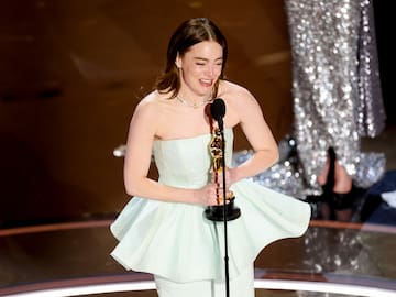 Emma Stone gana el Oscar y hace un guiño a Taylor Swift en su discurso